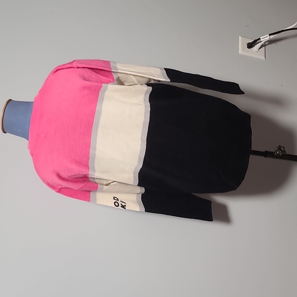 - Izod - Picture 4 of 6